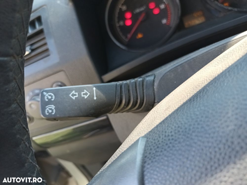 Dezmembrari  Opel ZAFIRA B  2005  > 0000 1.9 CDTI Motorina - 19