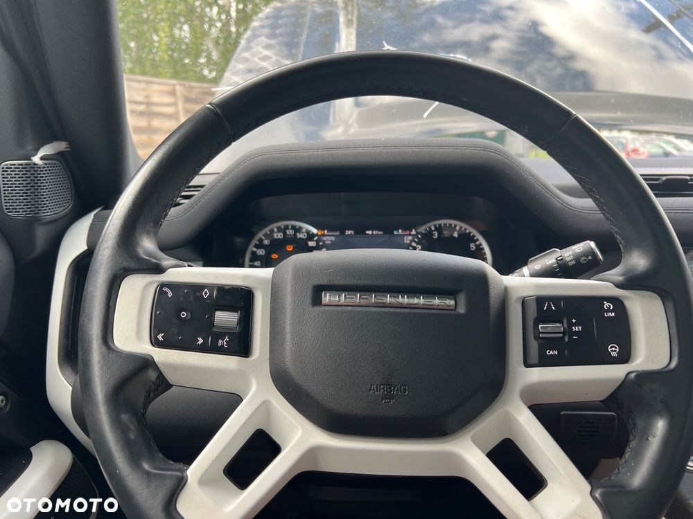 Land Rover Defender 110 P300 - 19