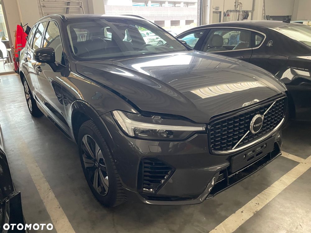 Volvo XC 60 B5 B AWD R-Design - 3
