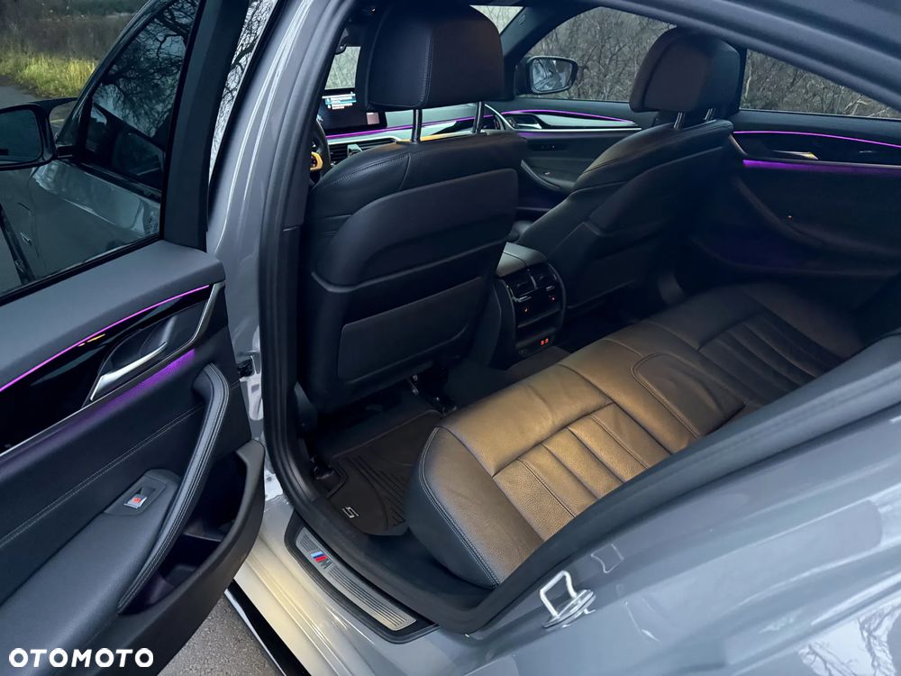 BMW Seria 5 545e xDrive M Sport Edition - 26