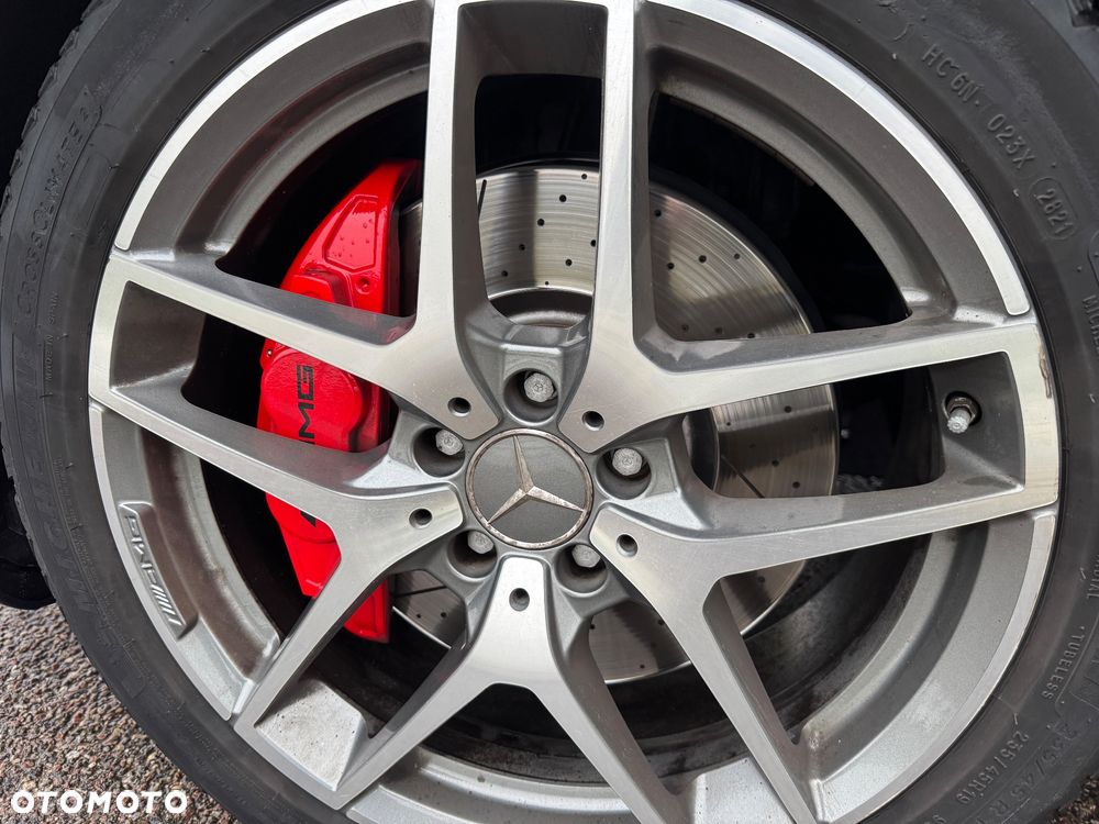 Mercedes-Benz GLA - 20