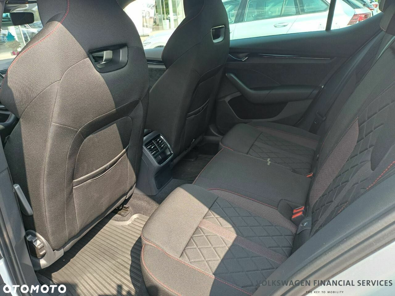 Skoda Octavia 2.0 TDI RS DSG - 6