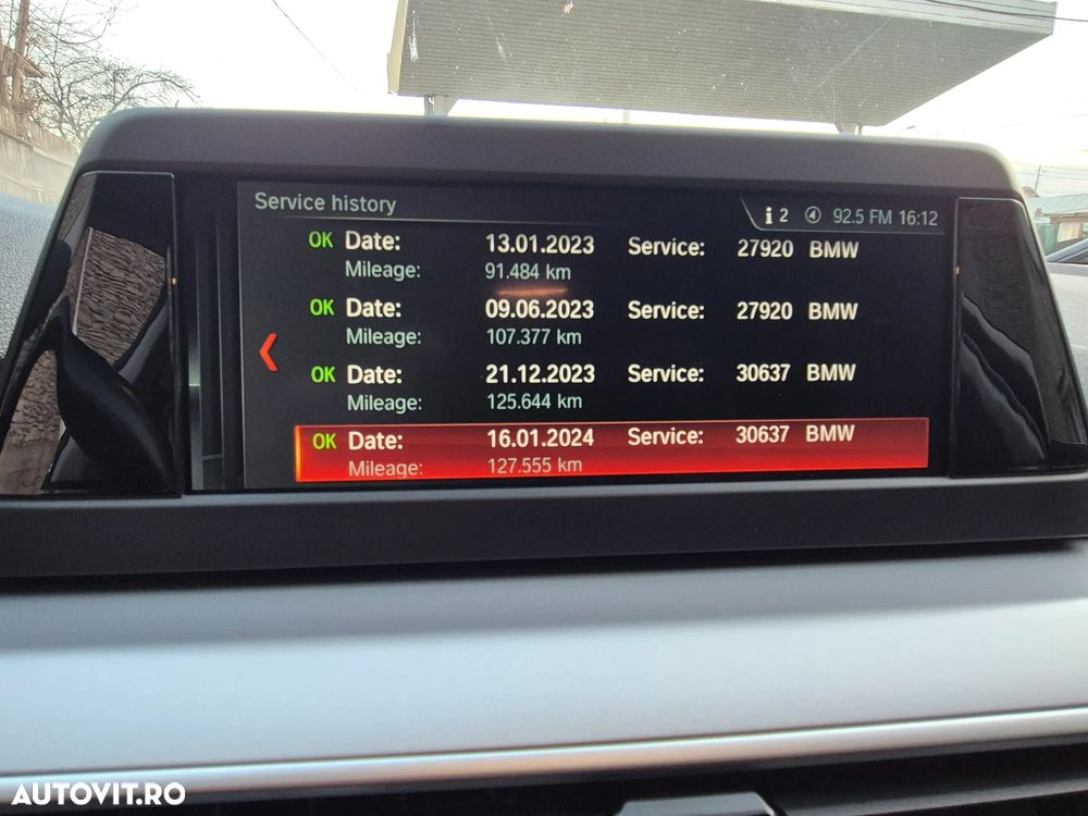 BMW Seria 5 520i AT - 10