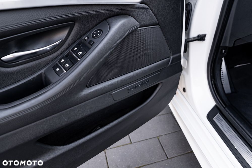 BMW Seria 5 535d Touring Sport-Aut - 21