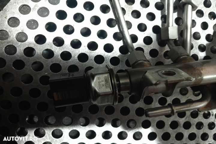 Rampa injectoare 12056010DE 12056010DE BMW Seria 3 E91 [2004 - 2010] - 3