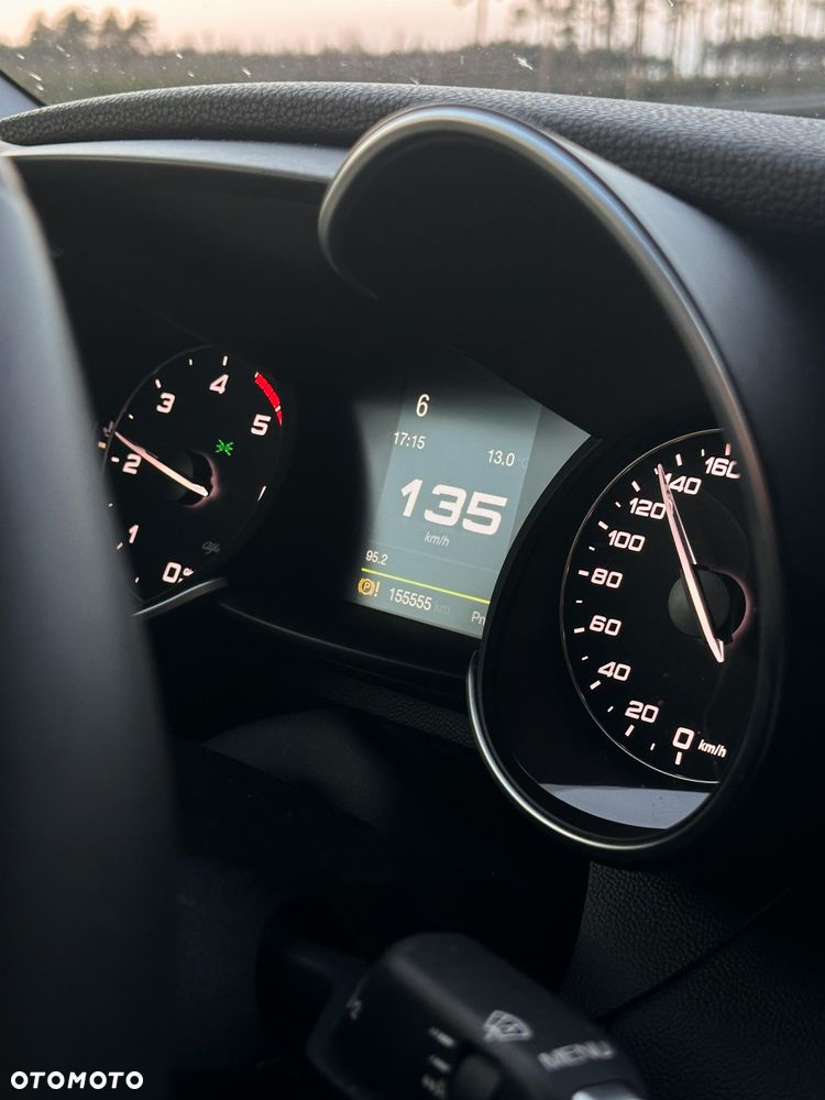 Alfa Romeo Giulia 2.2 D Turbo - 12