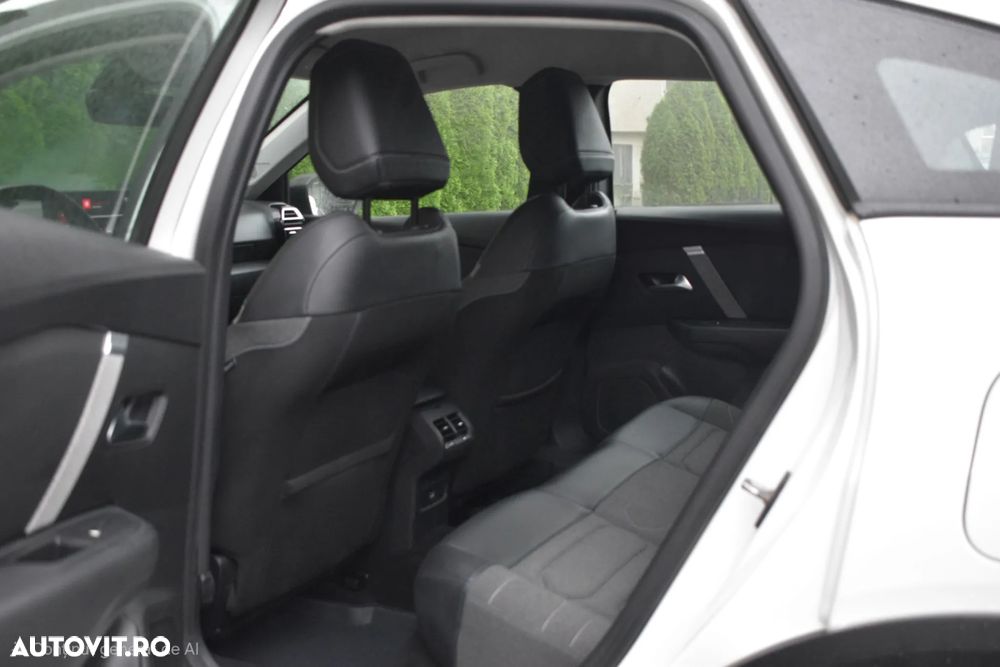 Citroën C4 BlueHDi 130 Stop&Start EAT8 SHINE - 15