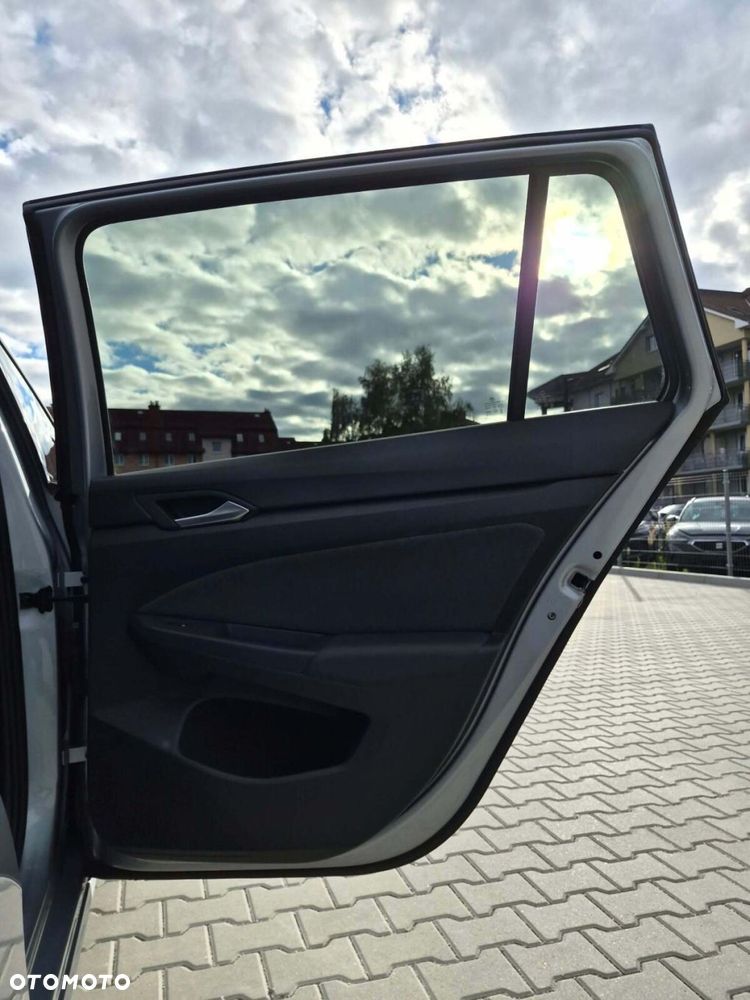 Volkswagen Golf Variant - 28