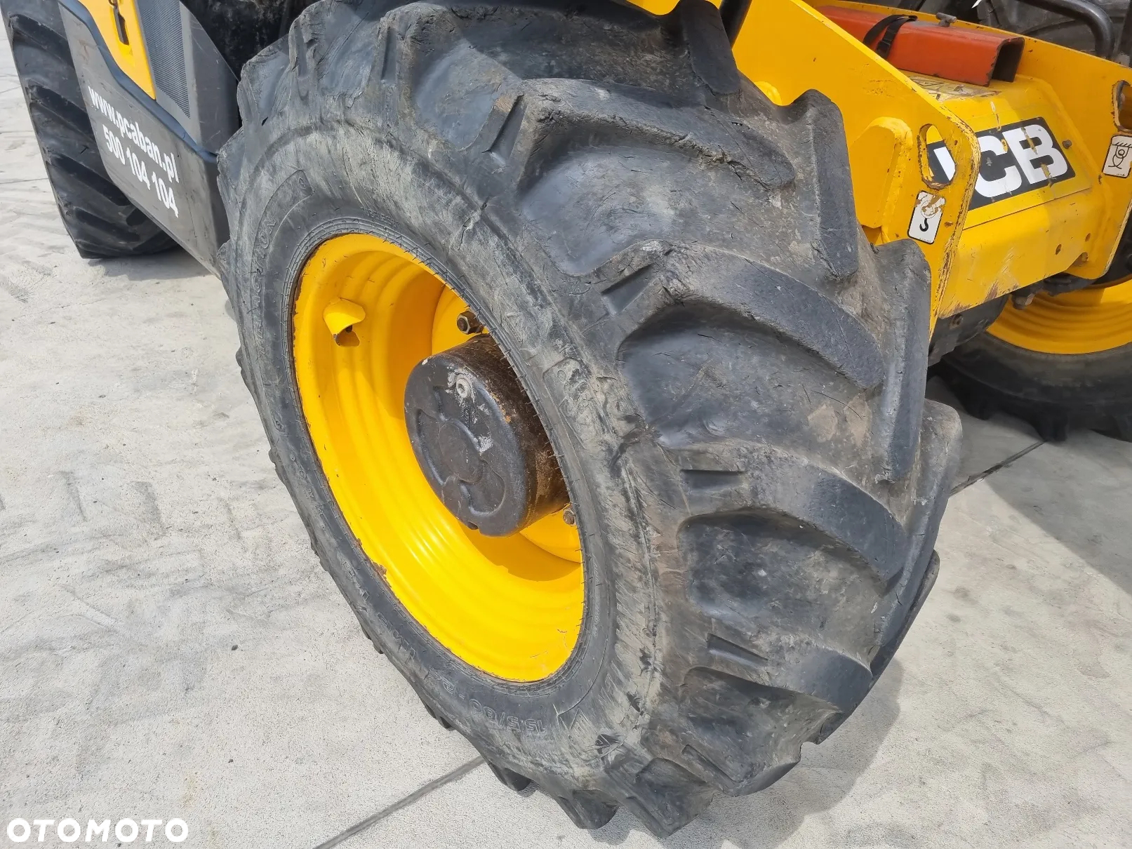 JCB 531-70 - M256 - 11