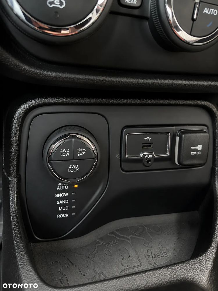 Jeep Renegade - 10