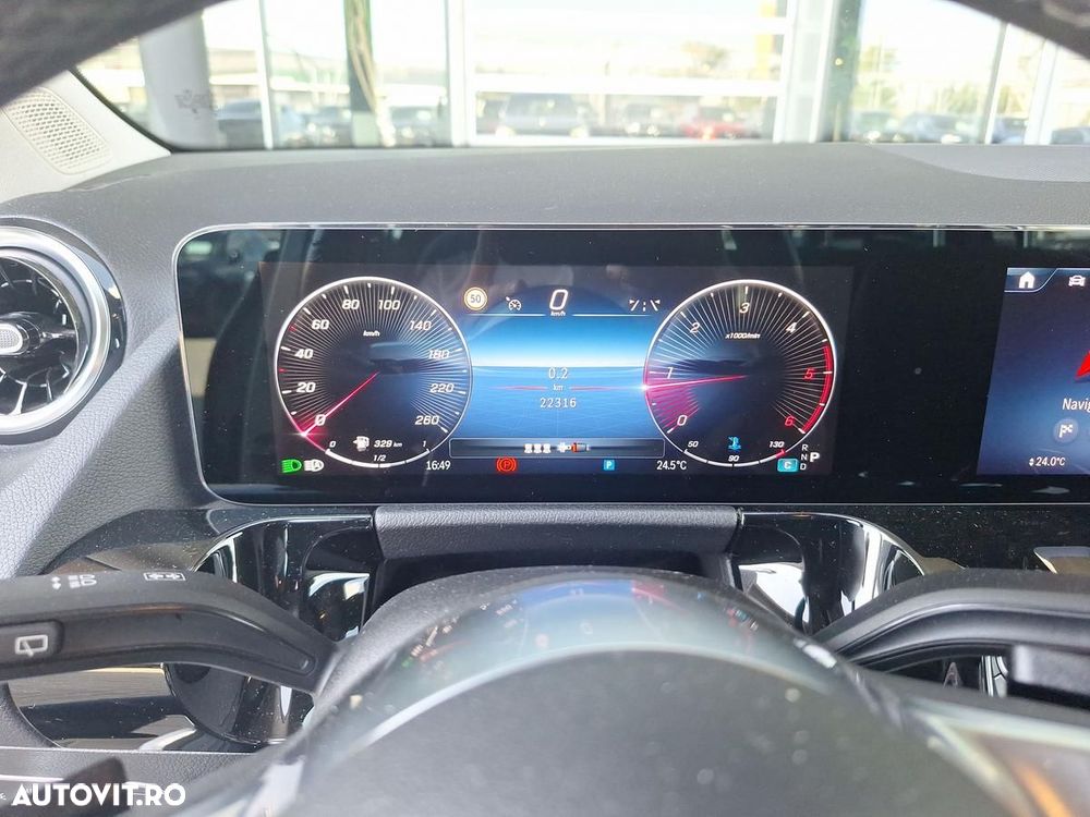 Mercedes-Benz GLA 220 d 4MATIC - 12