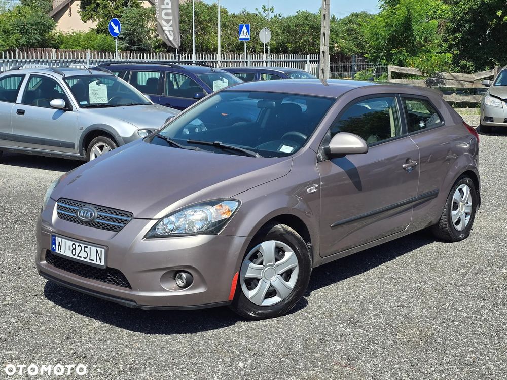 Kia Ceed 1.6 CVVT EX - 1