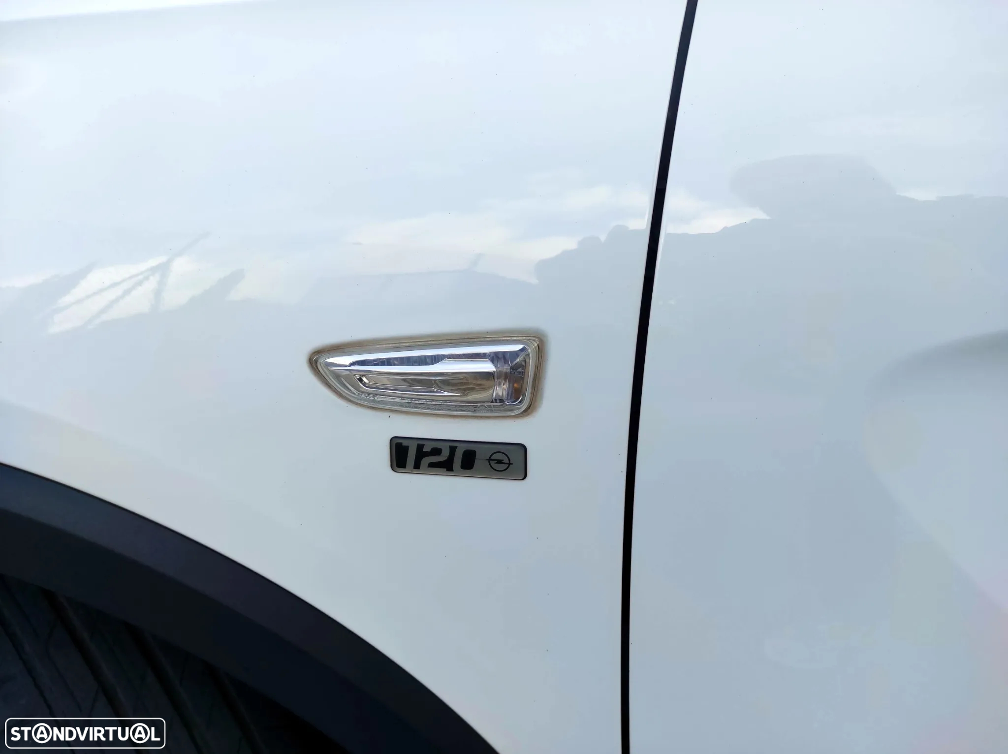 Opel Crossland X 1.2 120 Anos - 33