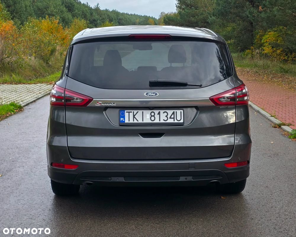 Ford S-Max - 8