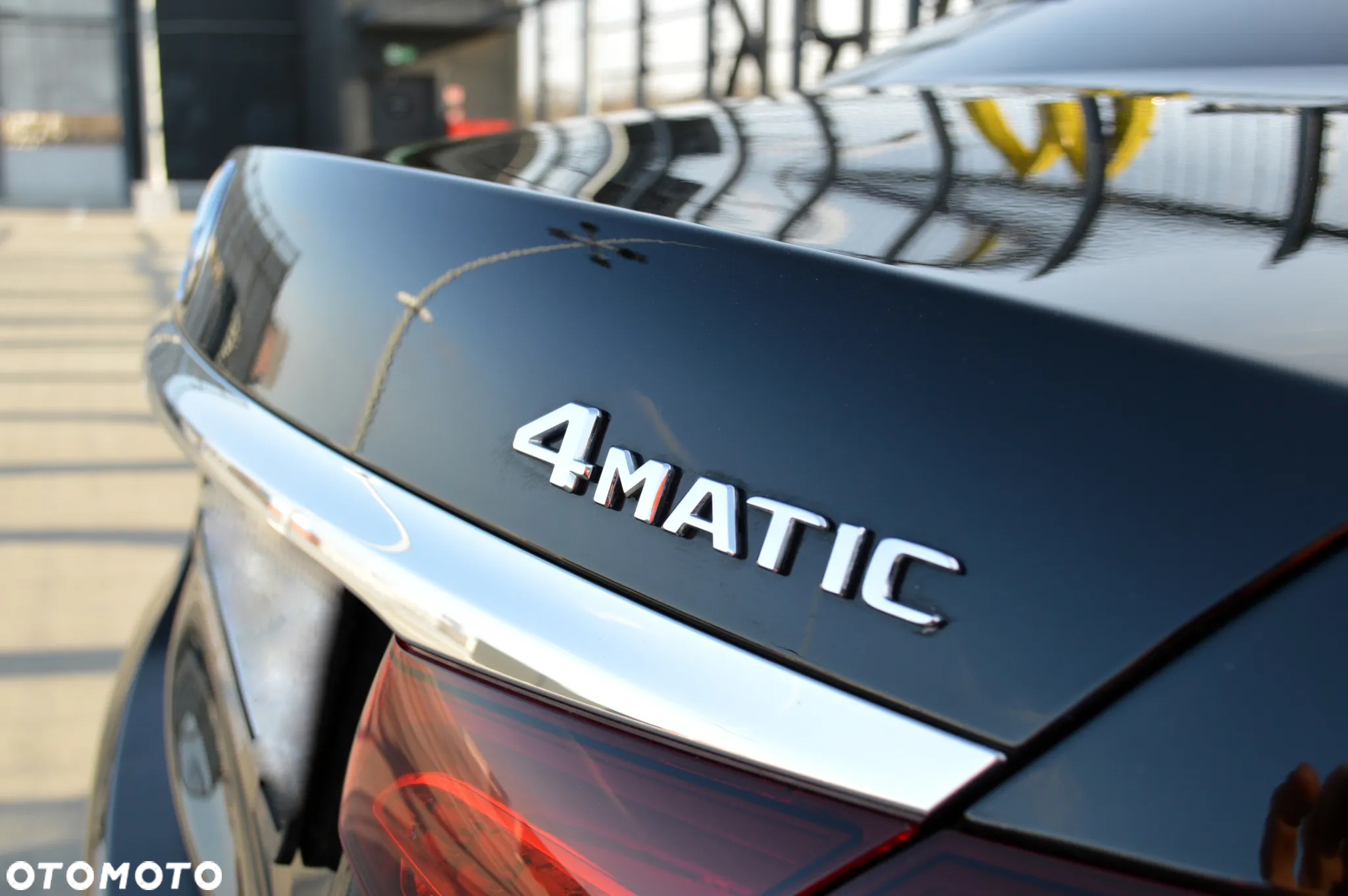 Mercedes-Benz Klasa E 220 d 4Matic 9G-TRONIC Avantgarde - 17