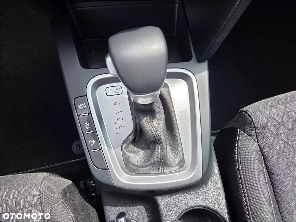 Kia Ceed 1.6 CRDi Eco-Dynamics+ (48V Mild-Hybrid) DCT7 Platinum Edition - 16