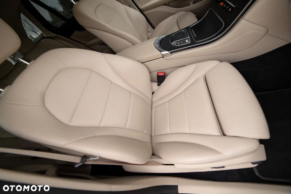 Mercedes-Benz GLC 200 d 4-Matic - 37
