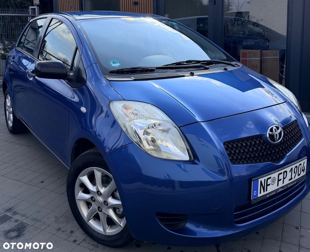 Toyota Yaris 1.0 Luna A/C - 2