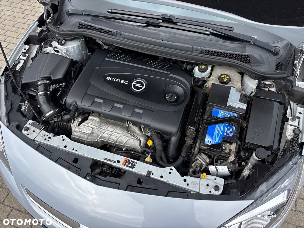 Opel Astra 2.0 CDTI ecoFLEX Start/Stop - 17