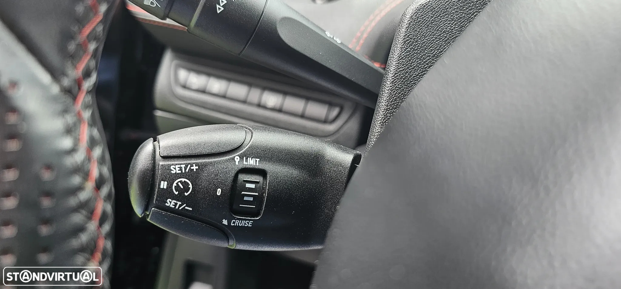 Peugeot 208 1.6 THP GTi - 15