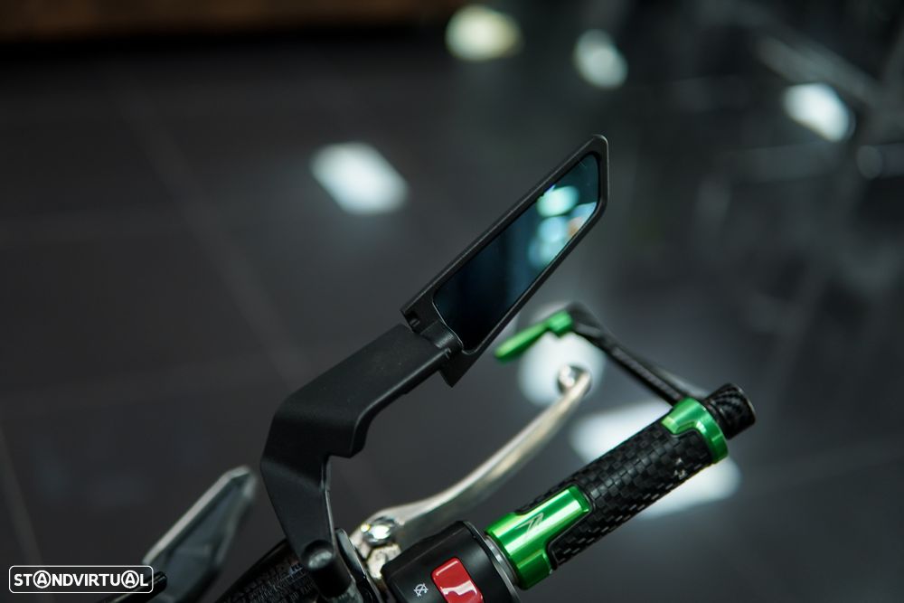 Kawasaki ZR 900 Akrapovic Full Titanium - 51