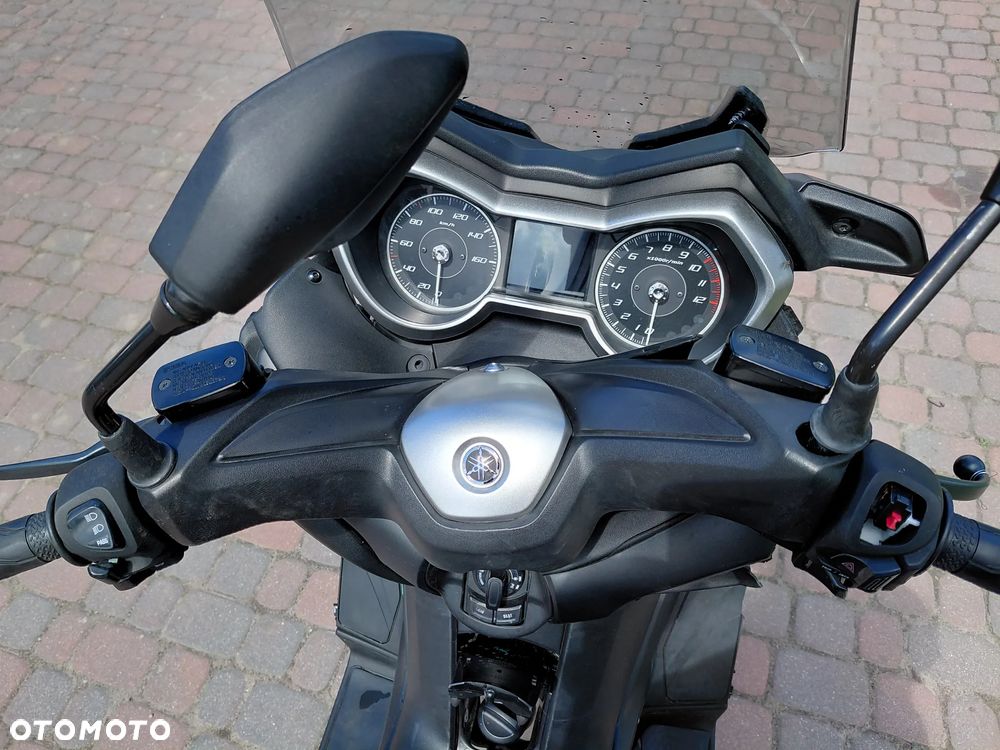 Yamaha X-max - 15