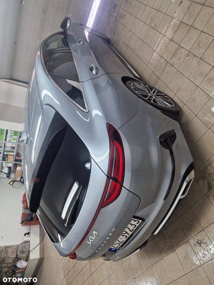 Kia ProCeed - 4
