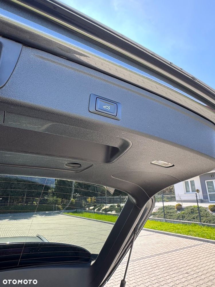 Audi A4 Avant 2.0 TDI ultra S tronic sport - 18