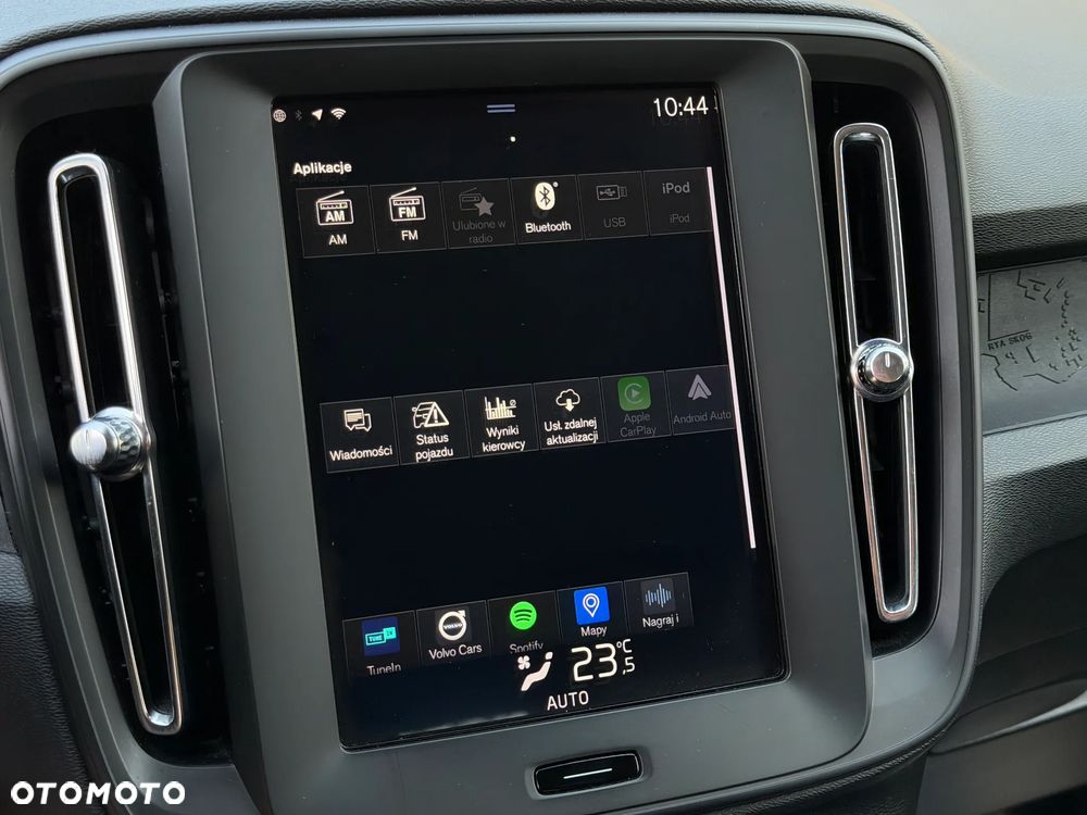 Volvo XC 40 T3 Momentum - 18