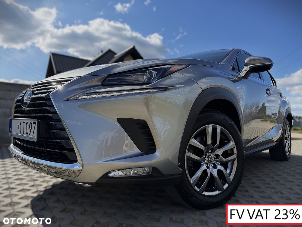 Lexus NX 300h Business Edition AWD - 1