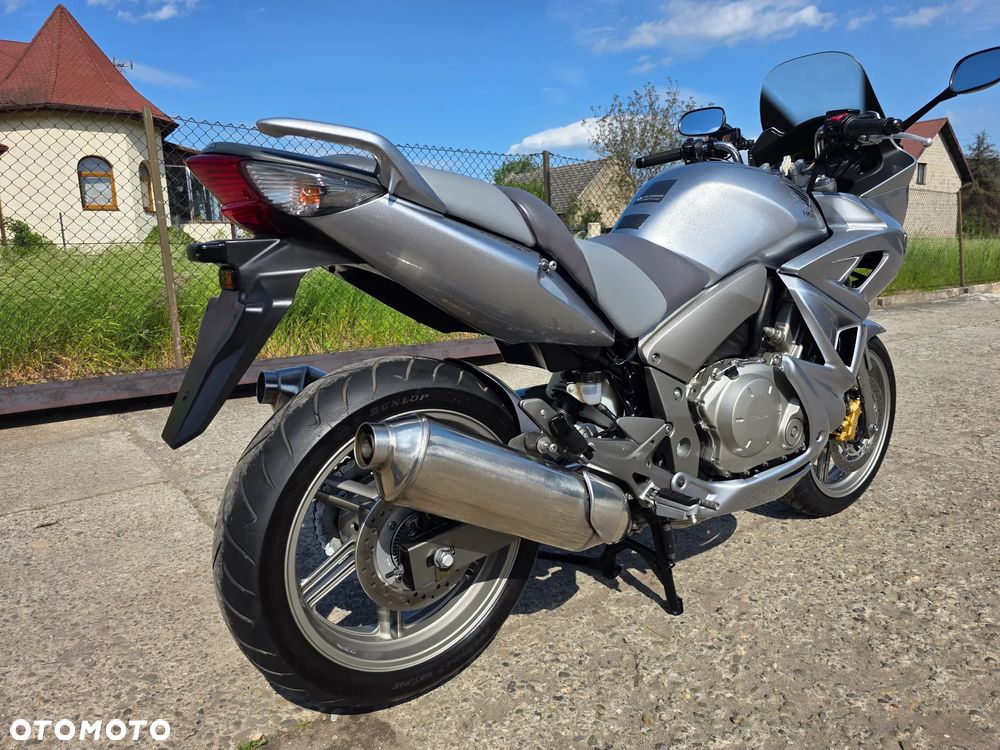 Honda CBF - 9