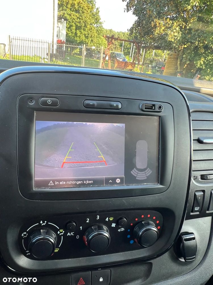Opel vivaro - 8