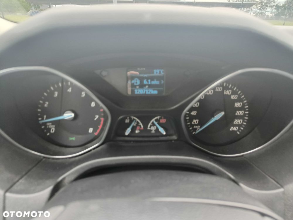 Ford Focus 1.6 Trend - 9