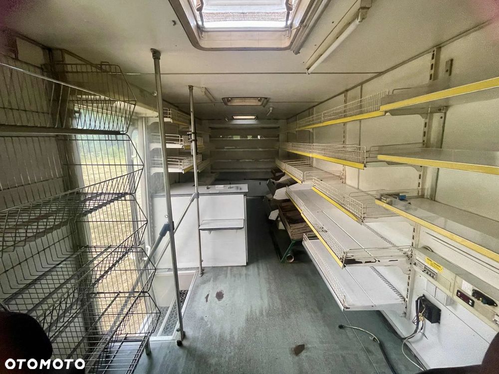 Mercedes-Benz 711D - 8