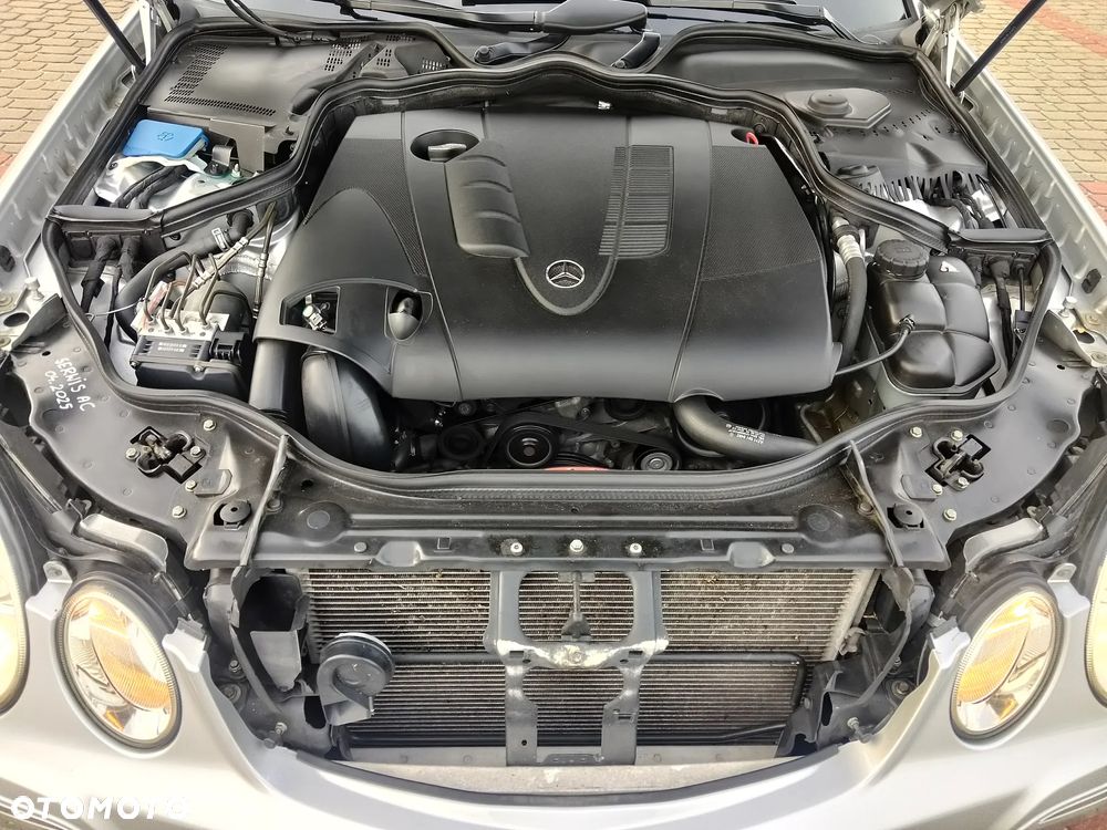 Mercedes-Benz Klasa E - 16