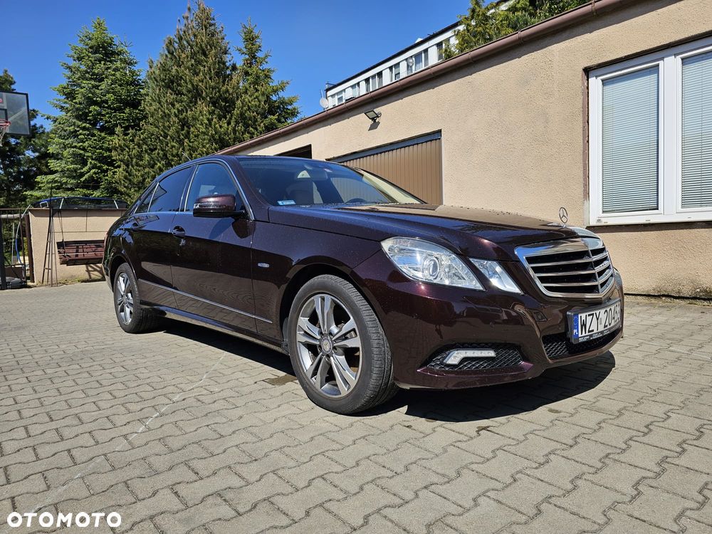 Mercedes-Benz Klasa E 350 CDI DPF 4Matic BlueEFFICIENCY 7G-TRONIC Avantgarde - 3
