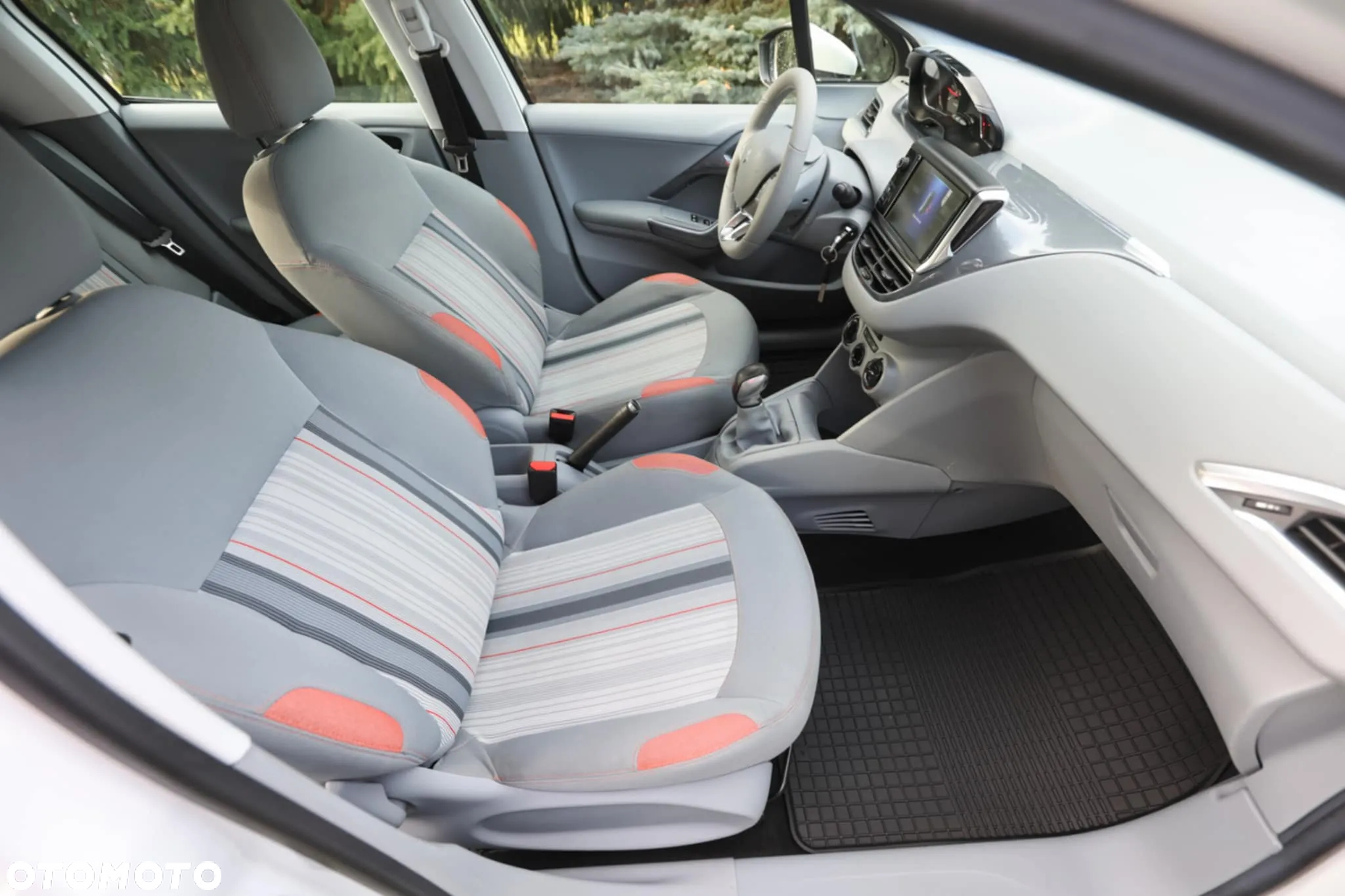 Peugeot 208 PureTech 82 Winter Edition - 16