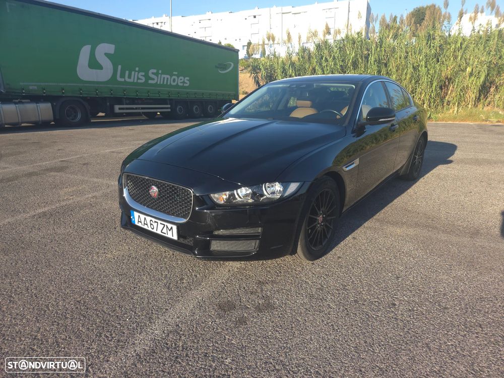 Jaguar XE E-Performance Prestige - 17