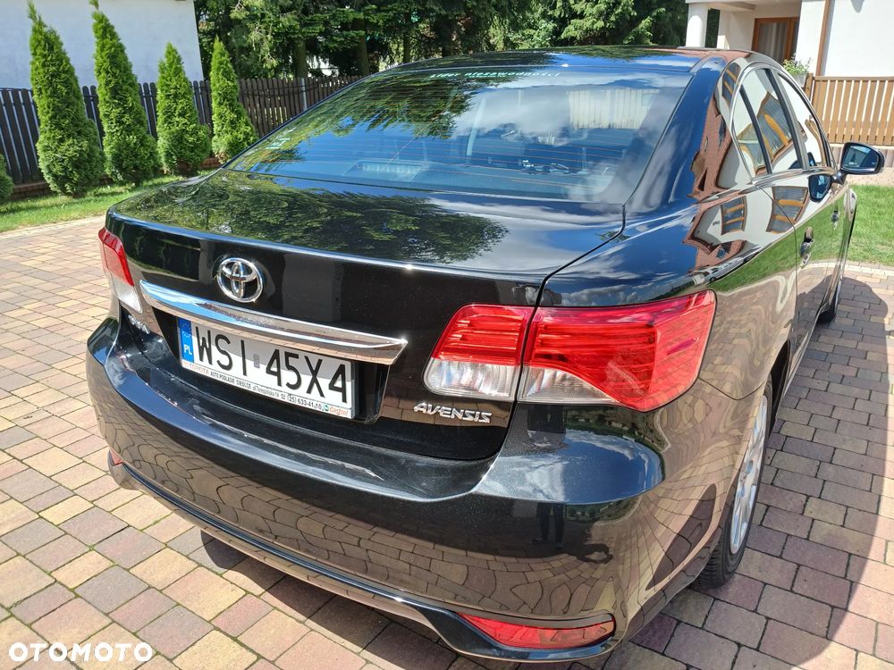 Toyota Avensis 2.0 D-4D Active - 14