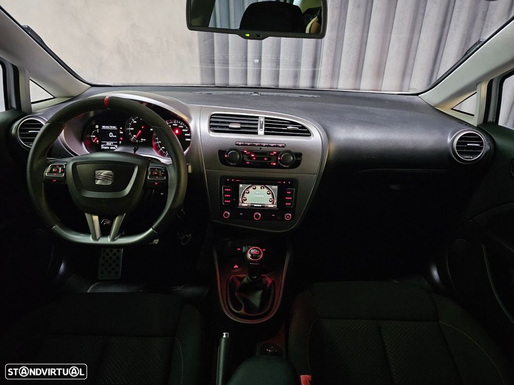 SEAT Leon 2.0 TDI FR DPF - 12