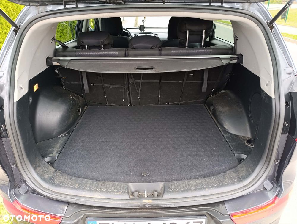 Kia Sportage 1.7 CRDI 2WD Attract - 6