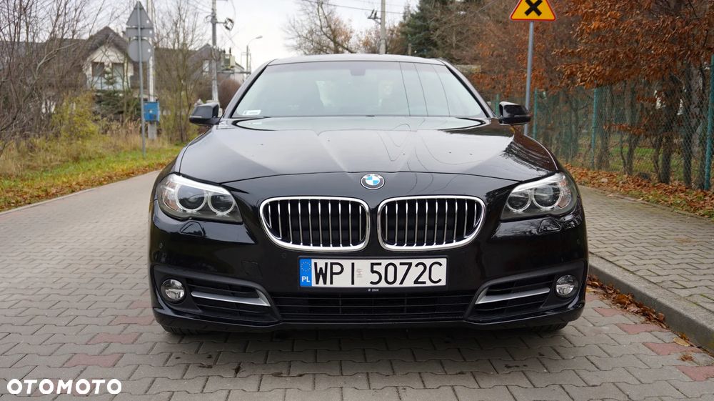 BMW Seria 5 520d xDrive - 33