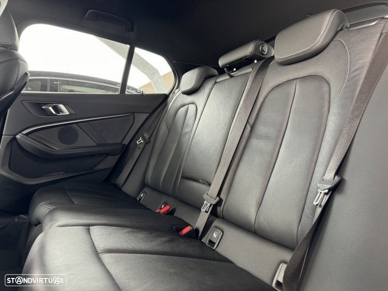 BMW 120 d Pack Desportivo M - 31