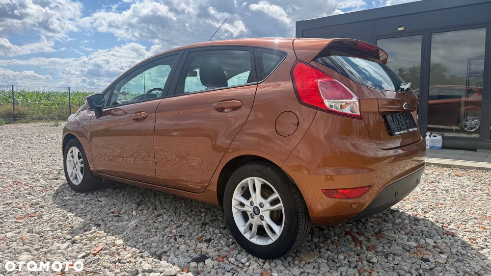 Ford Fiesta - 32