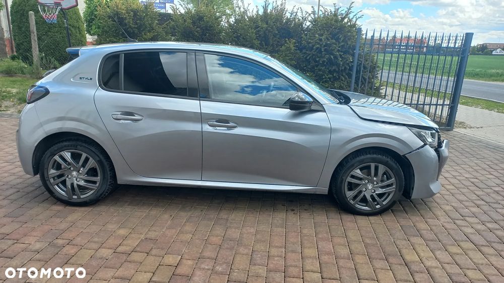 Peugeot 208 PureTech 100 Style - 1