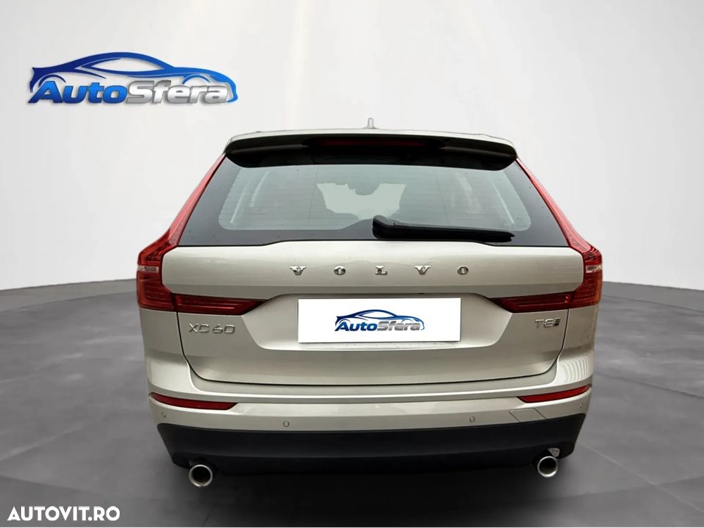 Volvo XC 60 T8 Twin Engine AWD Geartronic Momentum - 6