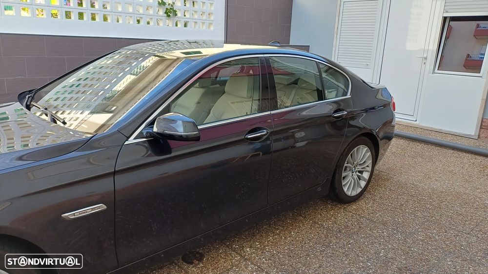 BMW 520 d Line Luxury Auto - 2