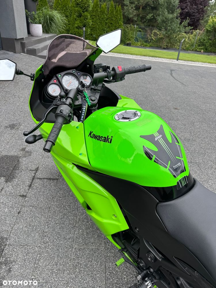 Kawasaki Ninja 250R - 10