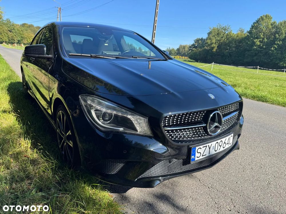 Mercedes-Benz CLA 200 7G-DCT AMG Line - 3