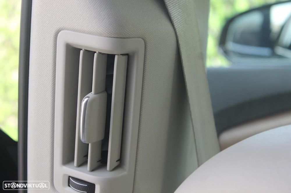 Volvo V90 2.0 T6 PHEV Inscription Expression AWD - 28